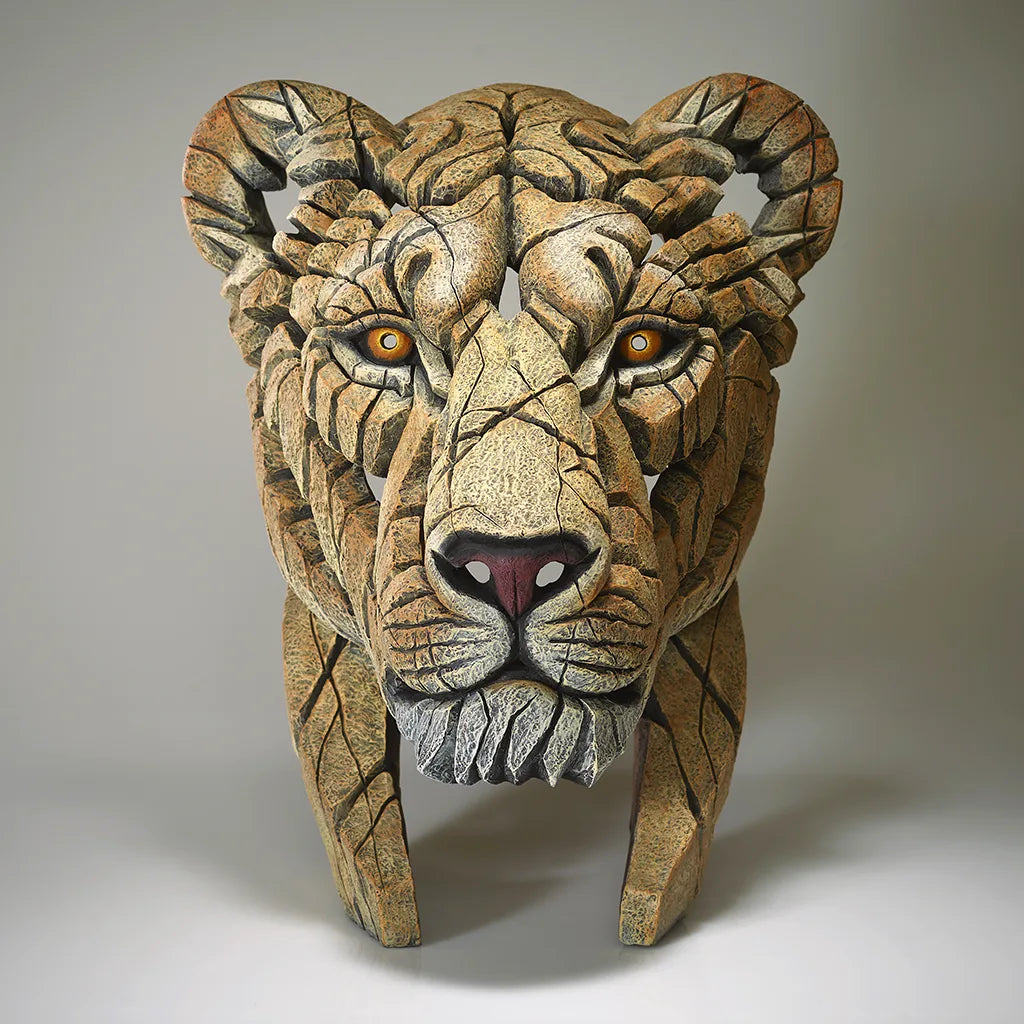 Yuna the Lioness Bust