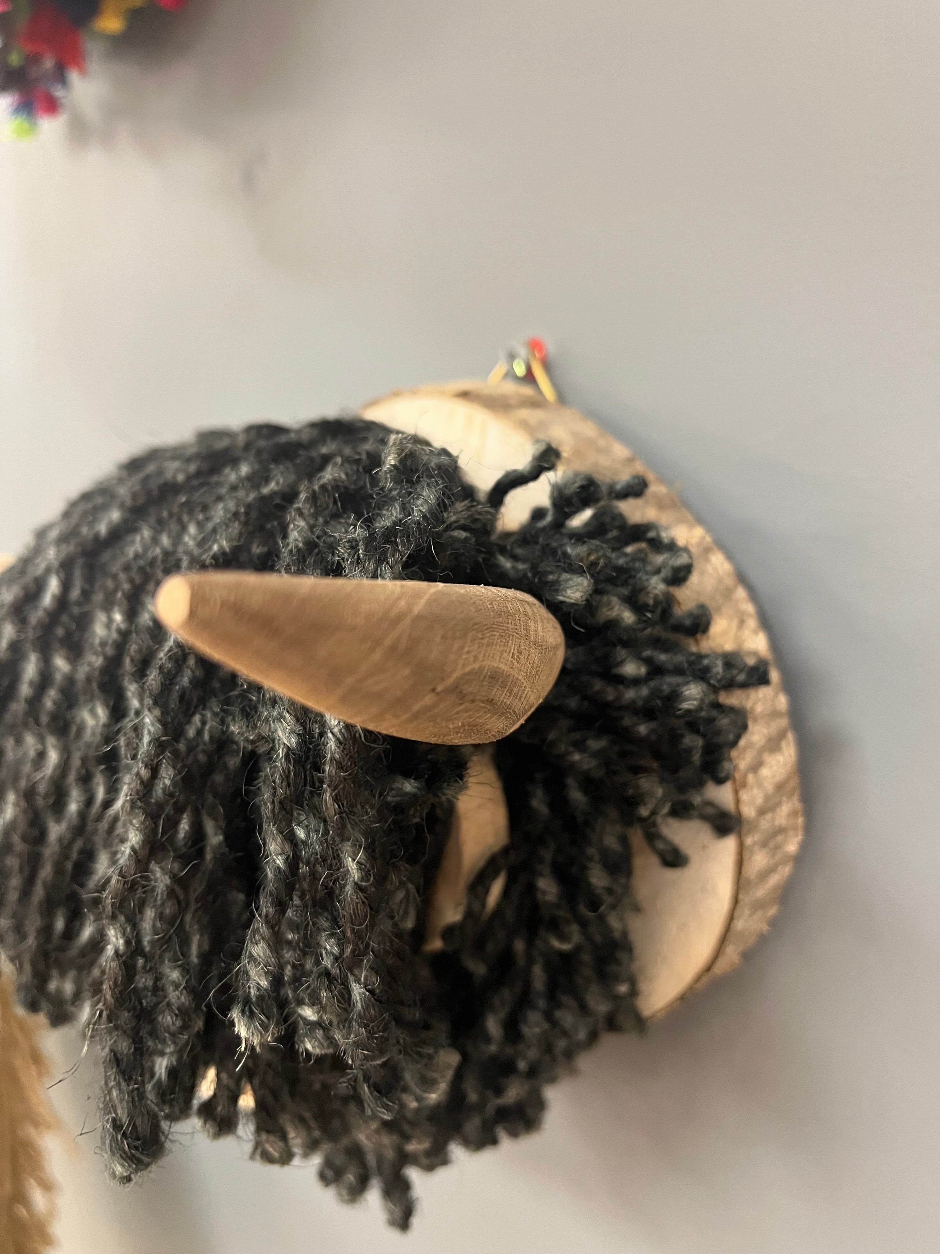 Mini Wall Mounted Highland Cow Black