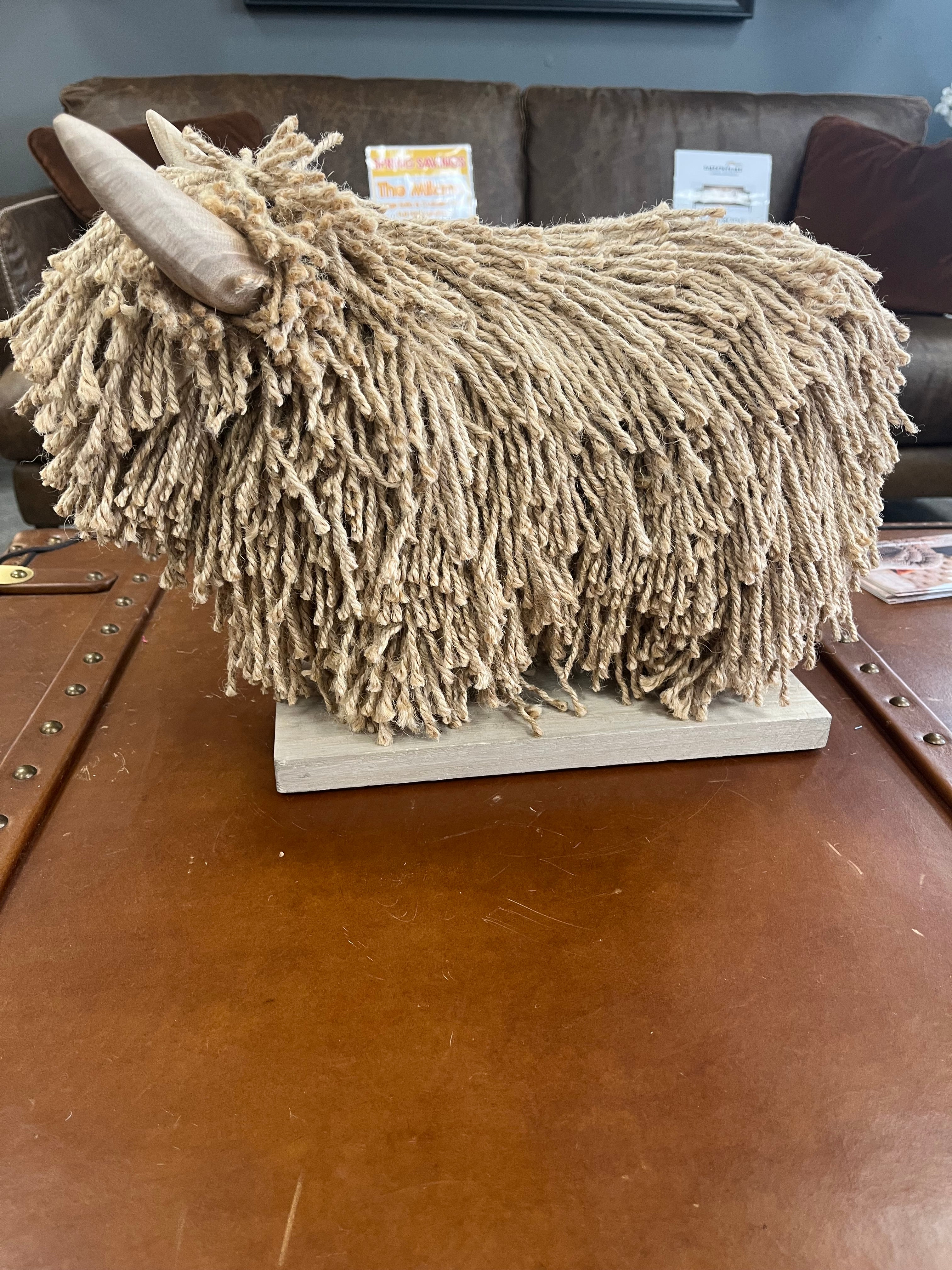 Standing Highland cow Jute