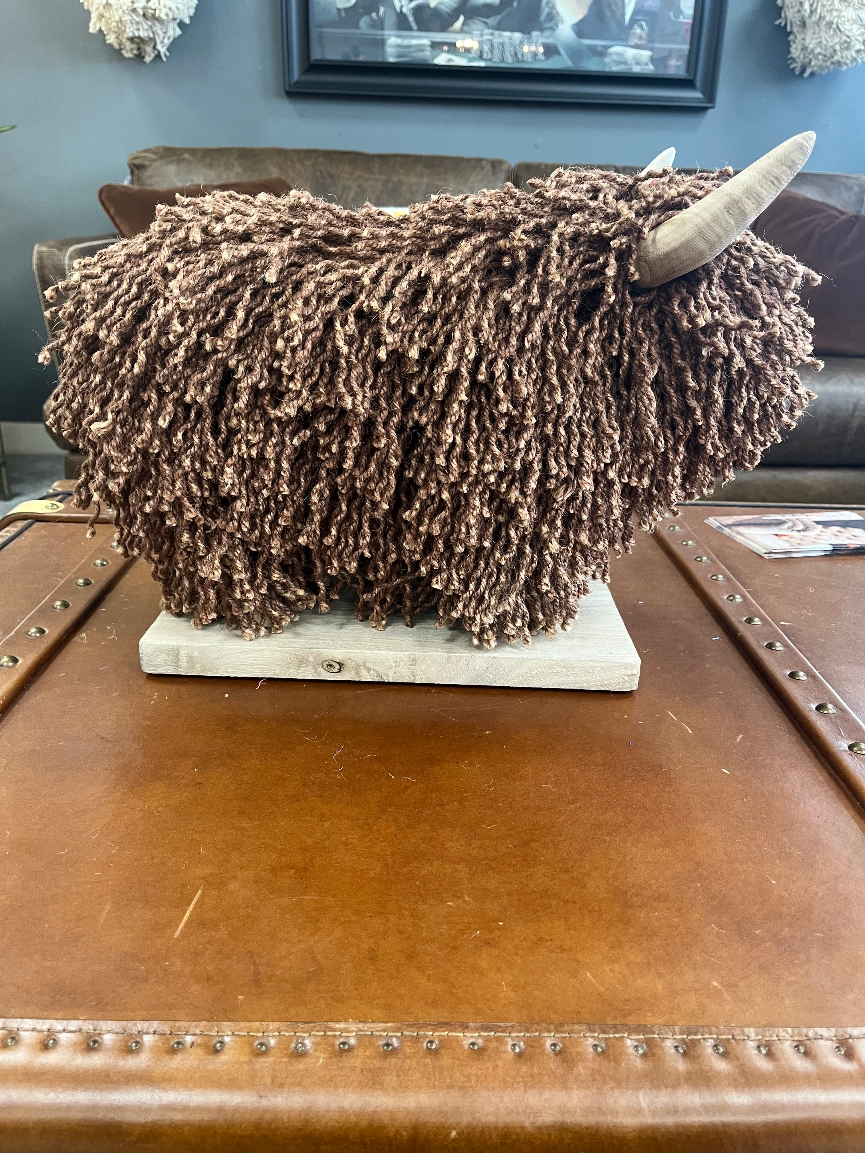Standing Highland Cow Brown