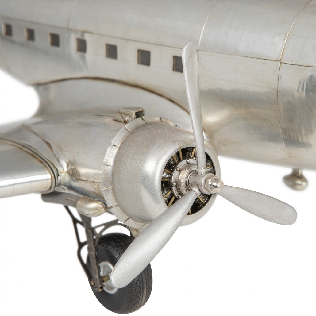 Dakota DC-3 – AP455