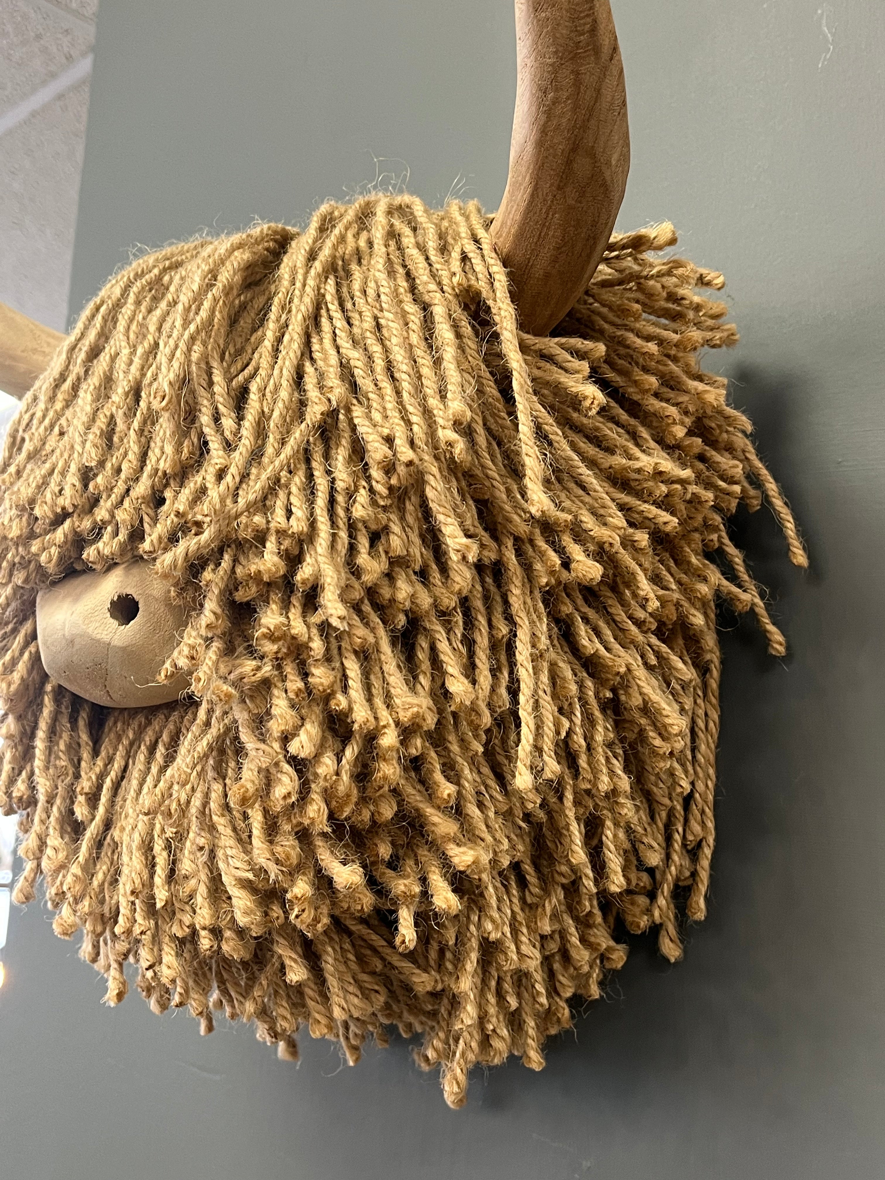 Small Highland Cow Natural