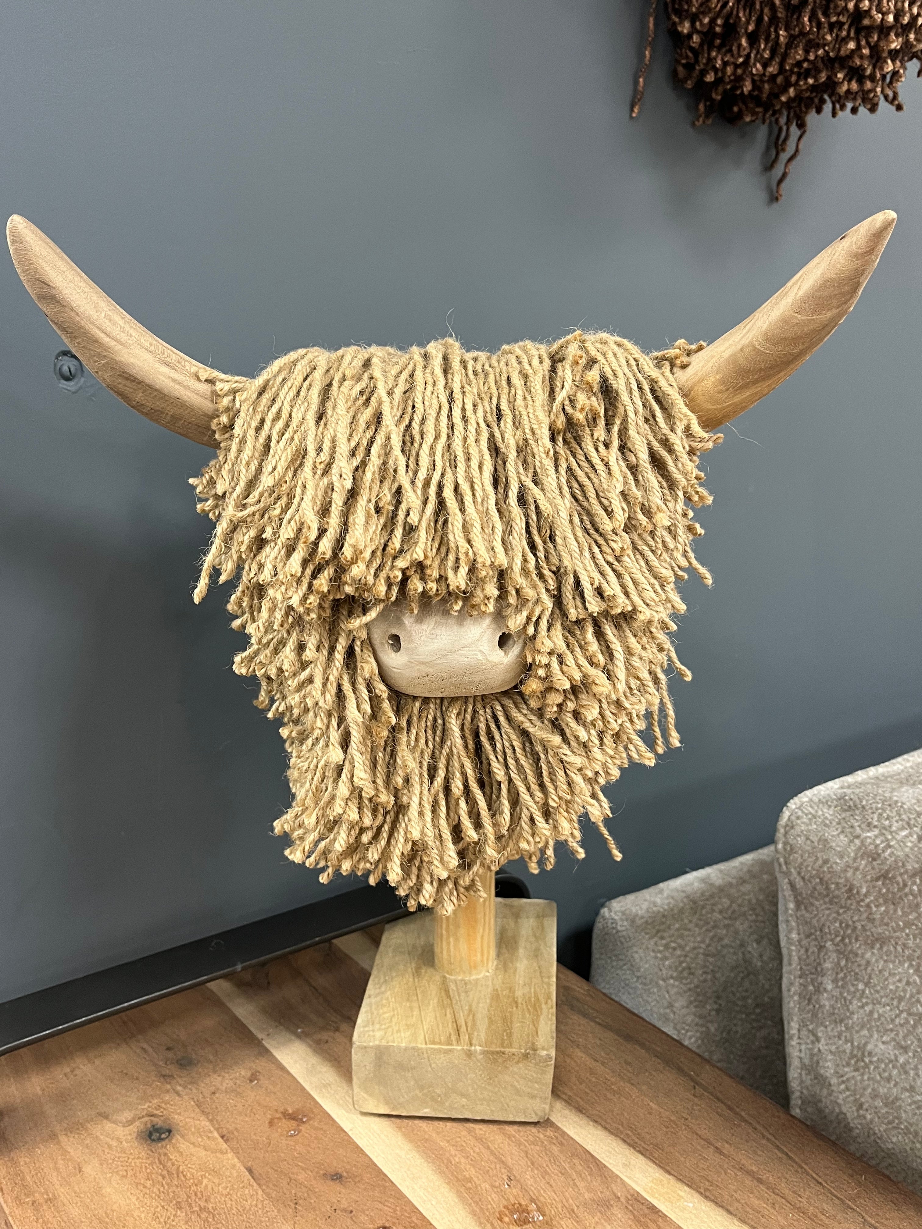Small Highland Cow Natural