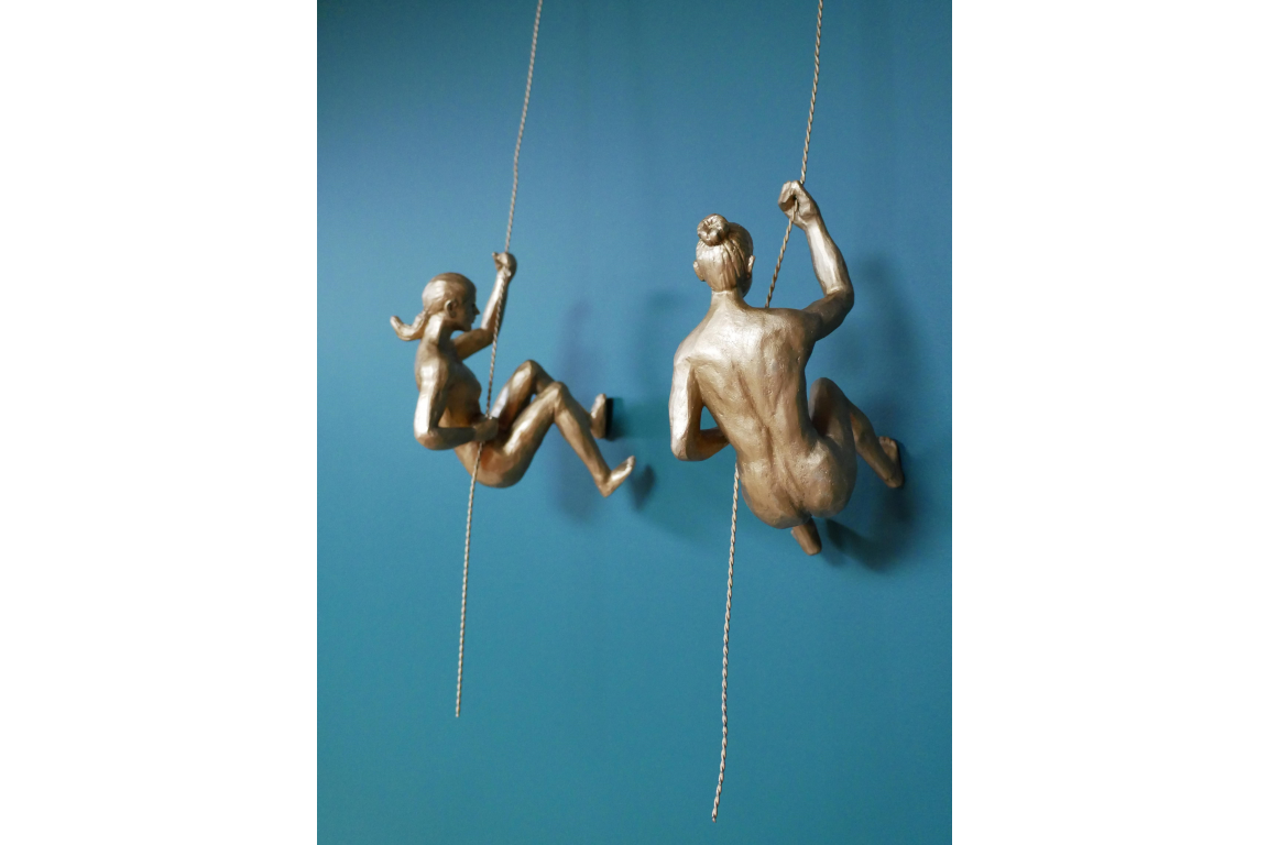 Set Of 2 Abseiling Women
