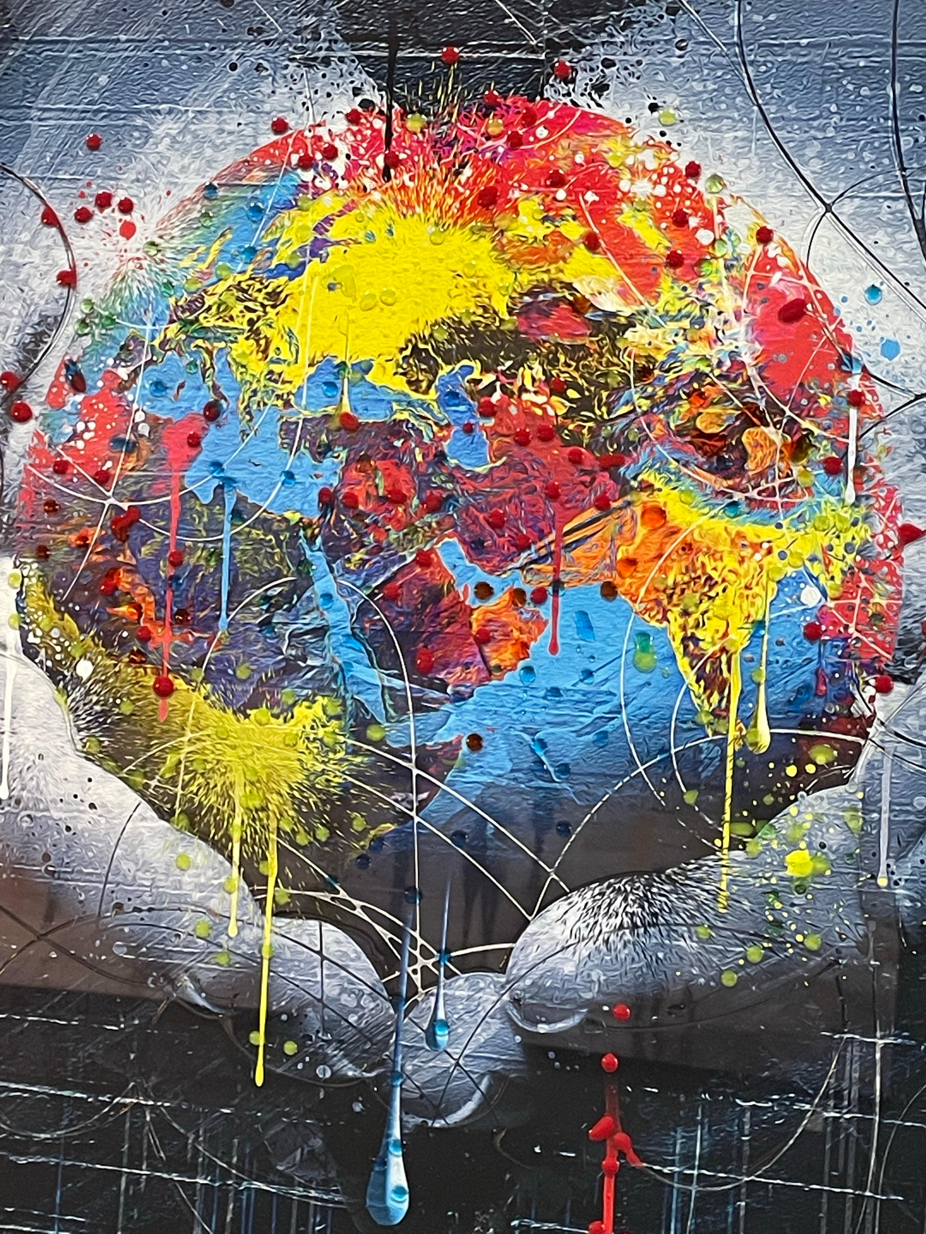 Moki World in Hands Liquid art