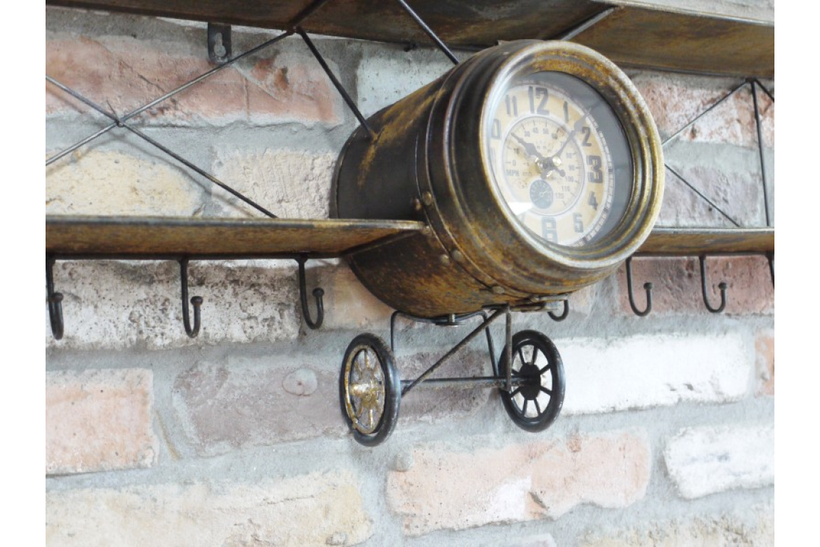 Aeroplane Clock Rust Look
