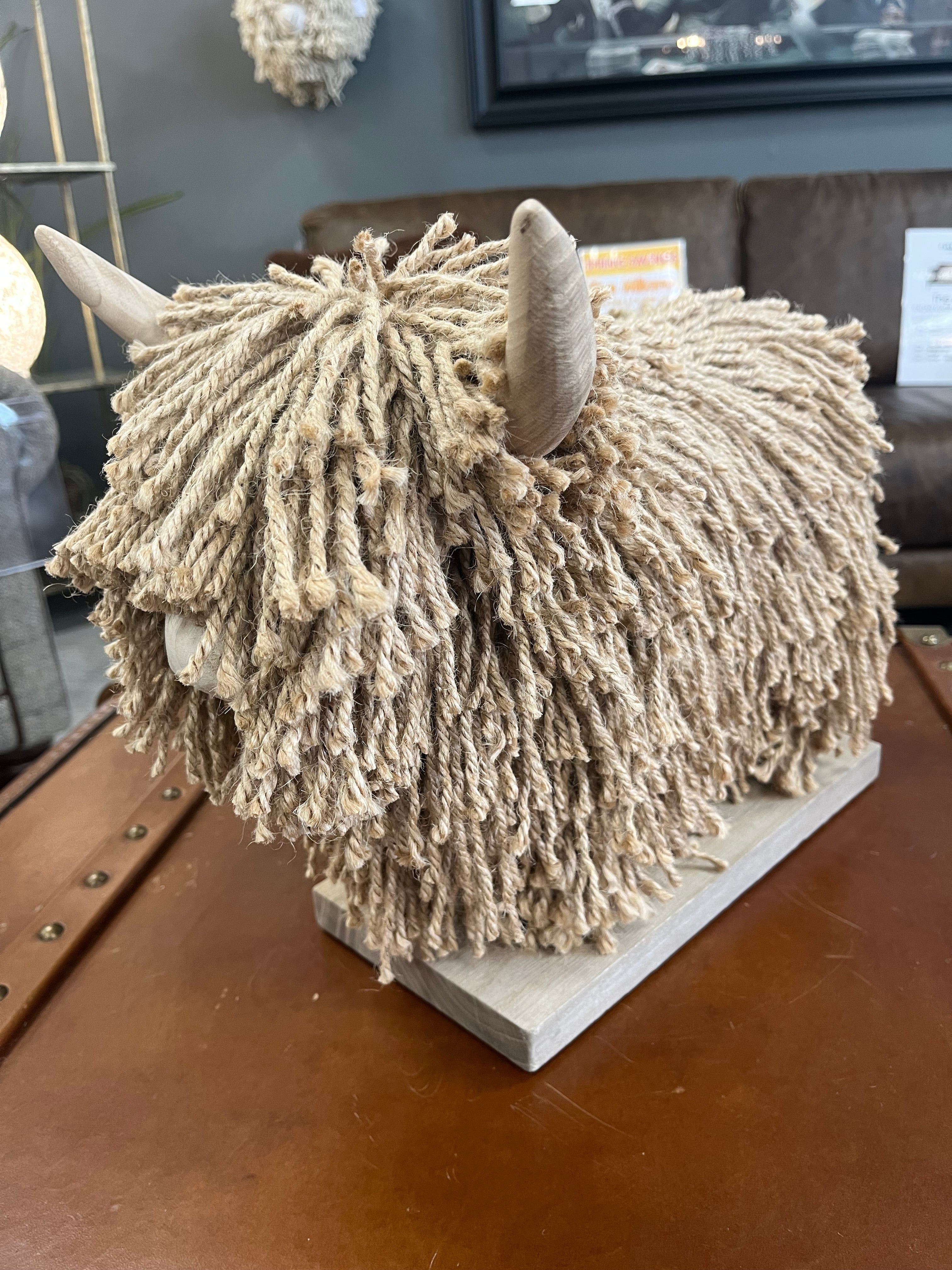 Standing Highland cow Jute