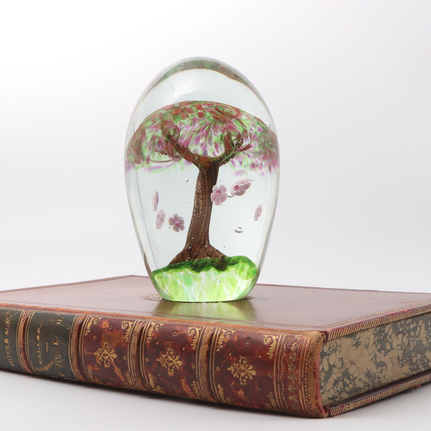 GREEN TREE GLASS PAPERWEIGHT